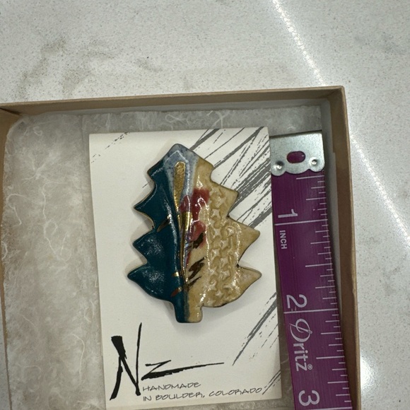 Handmade Christmas Tree Pin Brand New With Box 2” - Picture 5 of 5
